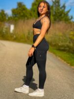 YEOREO CoreFlex Workout Cargo Leggings with Pockets for Women Hidden Scrunch But... - Image 4
