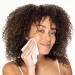 Neutrogena Makeup Remover Wipes, Daily Single Face Cleansing Towelettes, Makeup ... - Image 5