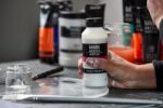 Liquitex BASICS Gesso Surface Prep Medium, 473ml (16-oz) Bottle, White - Image 6