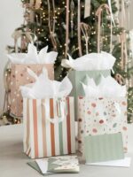 Beautiful Gift Bags Set of 4 - Medium Sized 9" Bags with Handles incl. Matching ... - Image 10