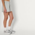 Amazon Essentials Women's Athletic Soft Performance Lightweight Stretch Workout ... - Image 3