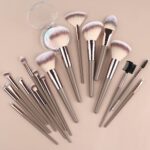 15pcs Professional Makeup Brushes Set Bag Foundation Eyelash Eyebrow Eyeshadow C... - Image 7