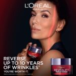 L'Oreal Paris Revitalift Triple Power Anti-Aging Face Moisturizer, Pro Retinol, ... - Image 3