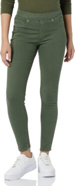 Amazon Essentials Women's Mid-Rise Stretch Pull-On Jegging - Image 2