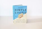 The Art of Simple Living: 100 Daily Practices from a Zen Buddhist Monk for a Lif... - Image 4