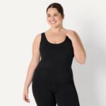 Amazon Essentials Women's Active FormFlex Buttery Soft Light Support Crop Tank w... - Image 7