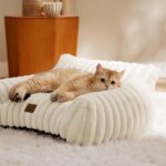 Bedsure ComfyFleece Cute Cat Couch for Pets - As Seen on TV on Good Day New Yor... - Image 10