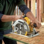 DEWALT Circular Saw, 7-1/4 inch, Pivoting with up to 57 Degree Bevel, Corded (DW... - Image 7