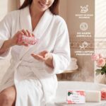 BODY & EARTH Spa Gift Set for Women - Luxurious 5 Pcs Bath and Body Box, Rose Sc... - Image 4